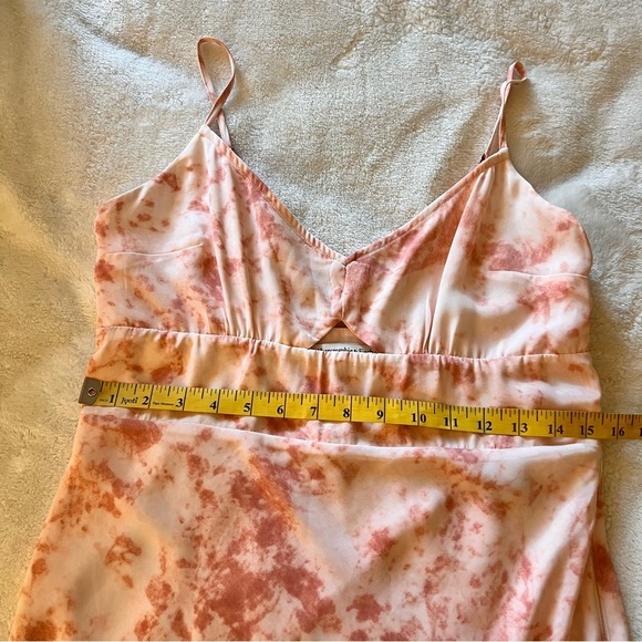 ABERCROMBIE & FITCH Pink Tie Dye Print Cut Out Mini Slip Dress Size M NWT - Picture 4 of 9